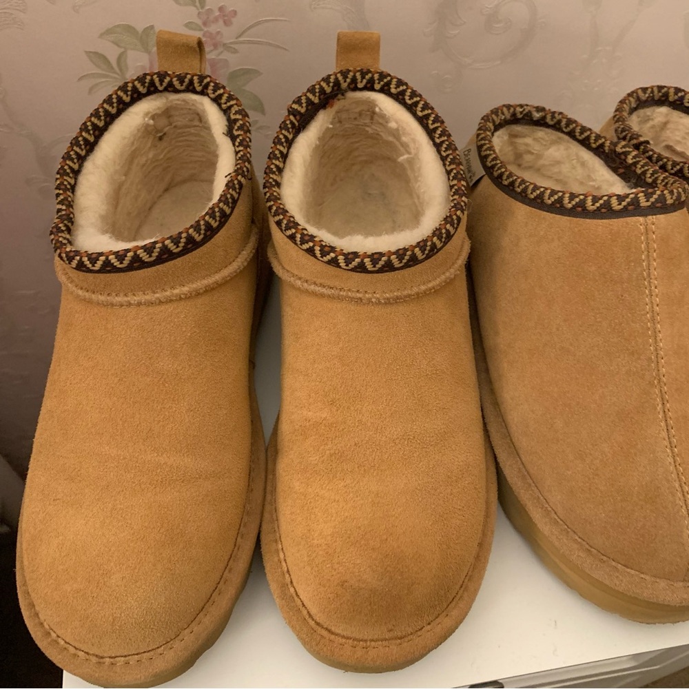 Bearpaw Boots Bundle Size 7/8